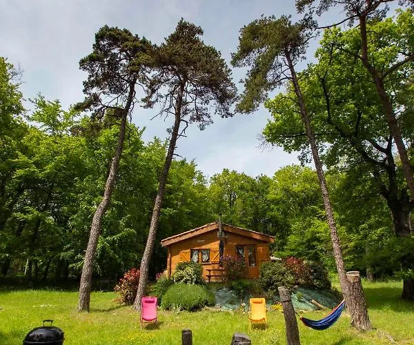 Du Bois De Vache Le Poët-Célard