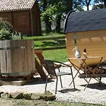 Du Bois De Vache Le Poët-Célard